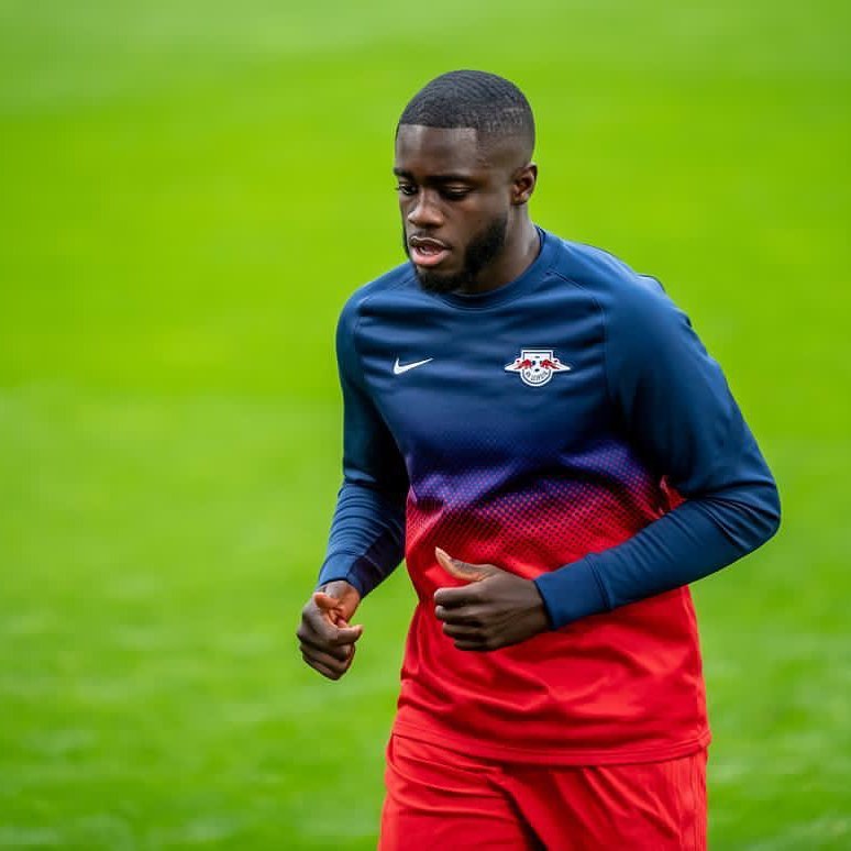 Dayot Upamecano: 10 điều bạn cần biết về ngôi sao tương lai của Bayern