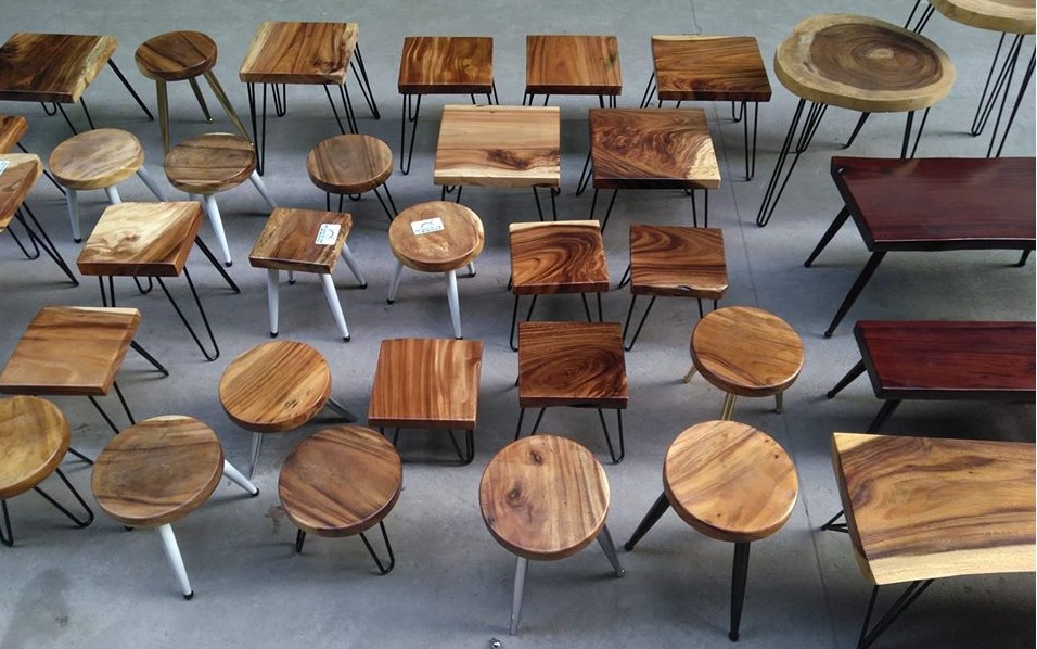 Bàn ghế gỗ cafe cóc thanh lý – Lamaca