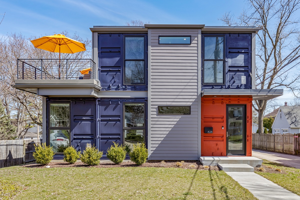 See Inside: Shipping Container House Sells For 3K in St. Charles – NBC Chicago