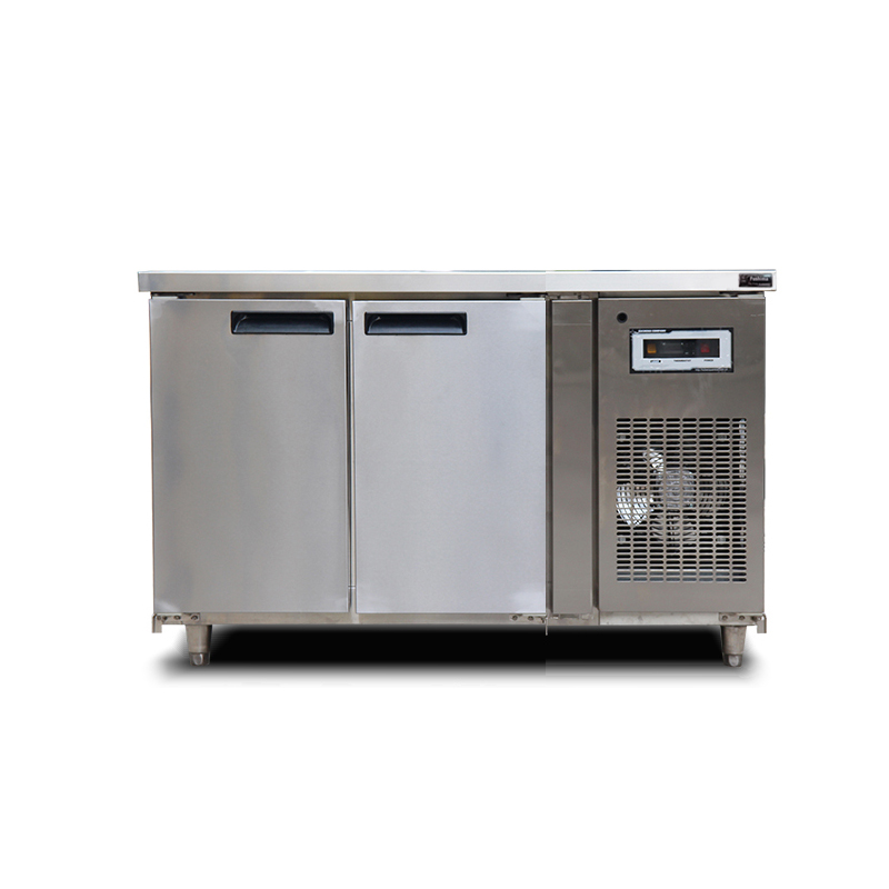 Tủ bàn lạnh cánh inox 1,8m quạt gió - tủ bàn lạnh công nghiệp là gì?